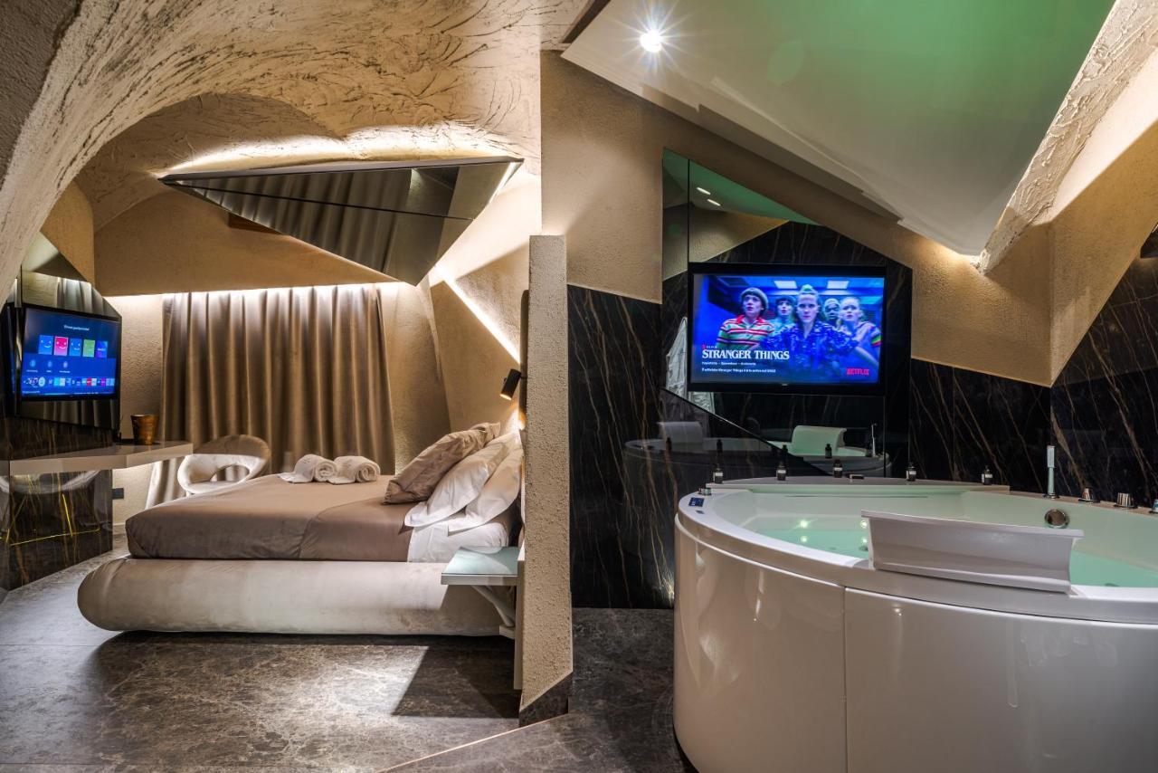 Le Suites Del Duomo Luxury 卡塔尼亚 外观 照片
