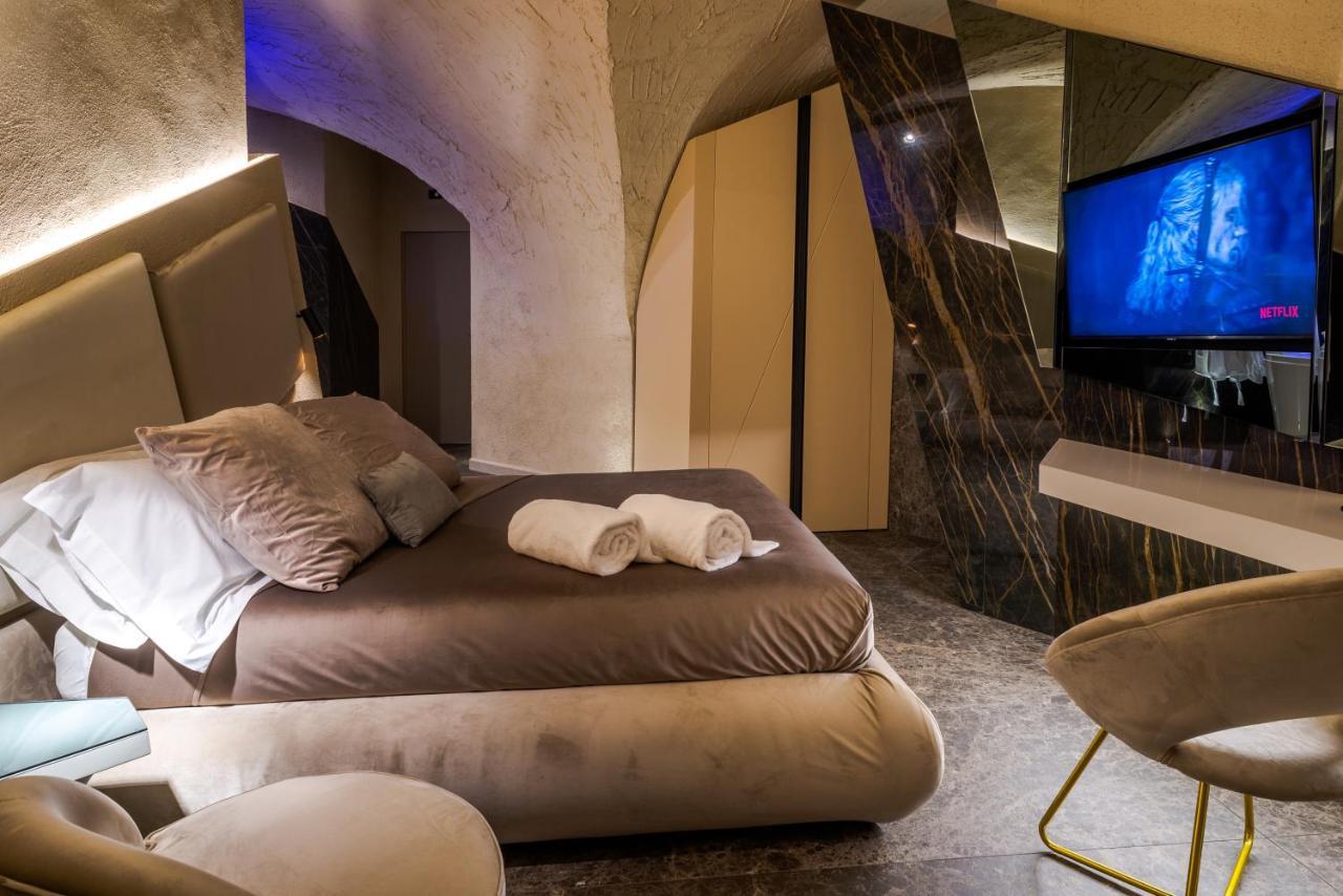 Le Suites Del Duomo Luxury 卡塔尼亚 外观 照片