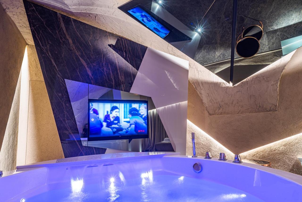 Le Suites Del Duomo Luxury 卡塔尼亚 外观 照片