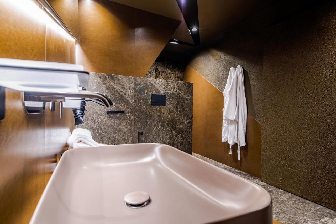 Le Suites Del Duomo Luxury 卡塔尼亚 外观 照片