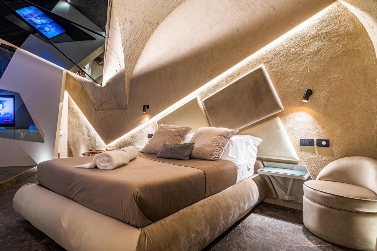 Le Suites Del Duomo Luxury 卡塔尼亚 外观 照片